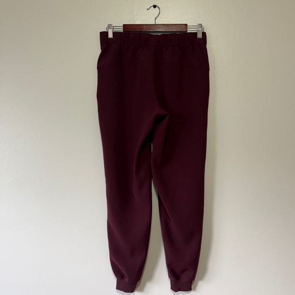 Lululemon On The Fly Joggers Size 6 - Picture 3 of 7